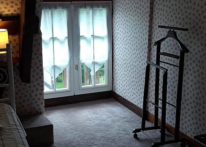LE CHALET SUISSE - Chambre aux fleurs